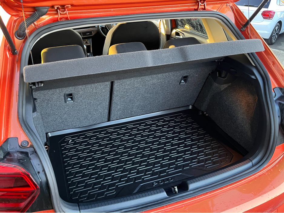 2018 Volkswagen Polo HIGHLINE AUTOMATIC 1.0 PETROL //HIGH SPEC//LOW MILES//ADAPTIVE CRUISE CONTROL//CARPLAY//REVERSE CAMERA//KEYLESS ENTRY// €14,950