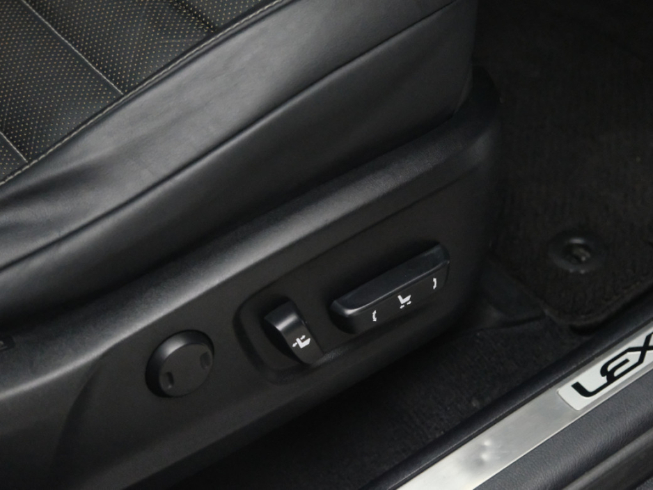 2017 Lexus RX 450 h  €37,990