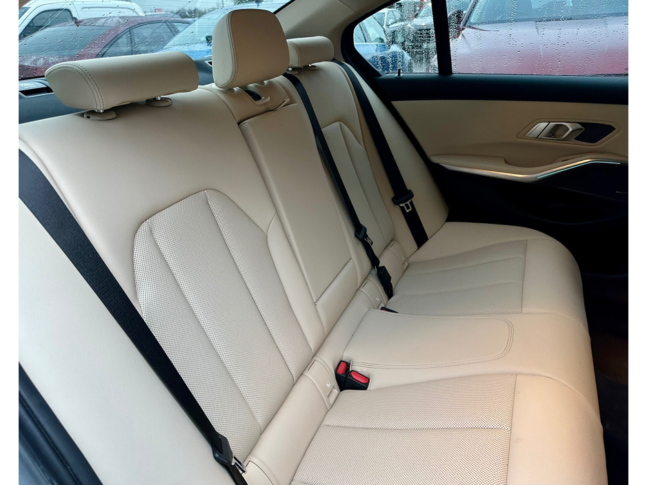 2024 BMW 3 Series 330e SPORT AUTO €40,950