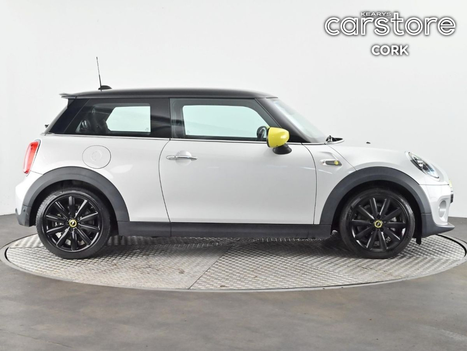 2020 MINI Hatch Cooper Classic Auto €16,880