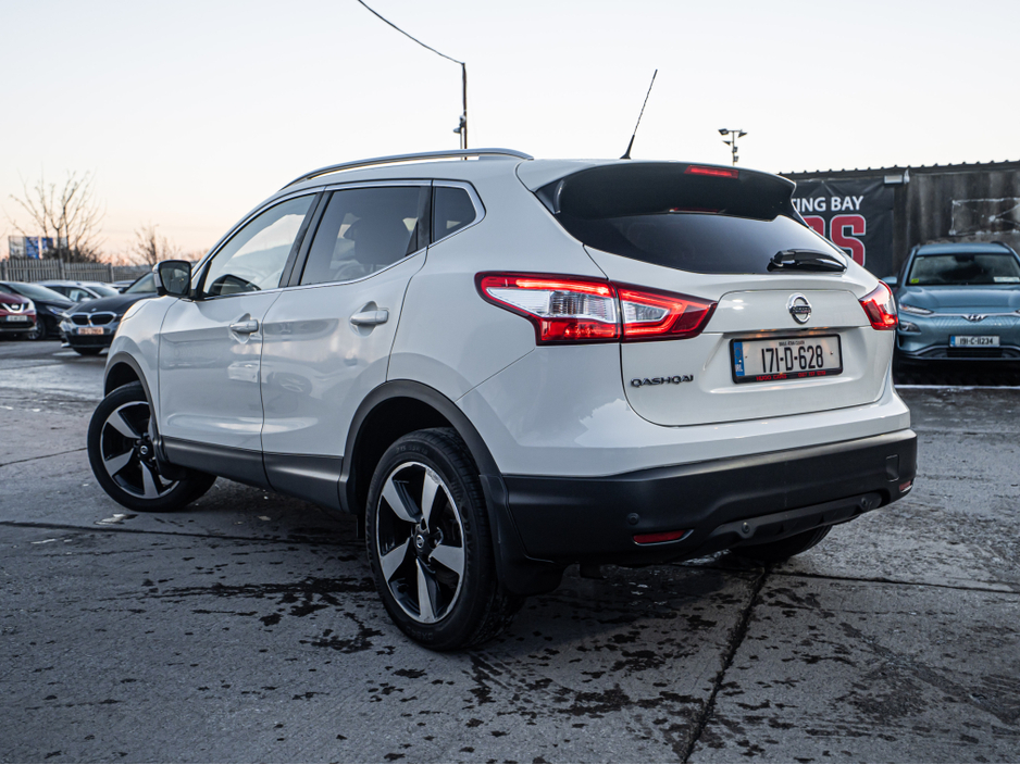 2017 Nissan Qashqai 2017 Qashqai 1.2/1 owner/High spec/1yr warranty €15,888