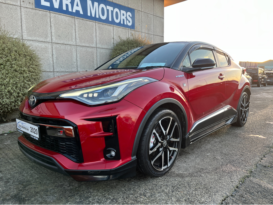 2020 Toyota C-HR GR SPORT AUTOMATIC HYBRID 1.8 PETROL //MASSIVE SPEC//HALF LEATHER HEATED SEATS//360 PARKING CAMERAS//KEYLESS ENTRY//LOW MILES// €24,950