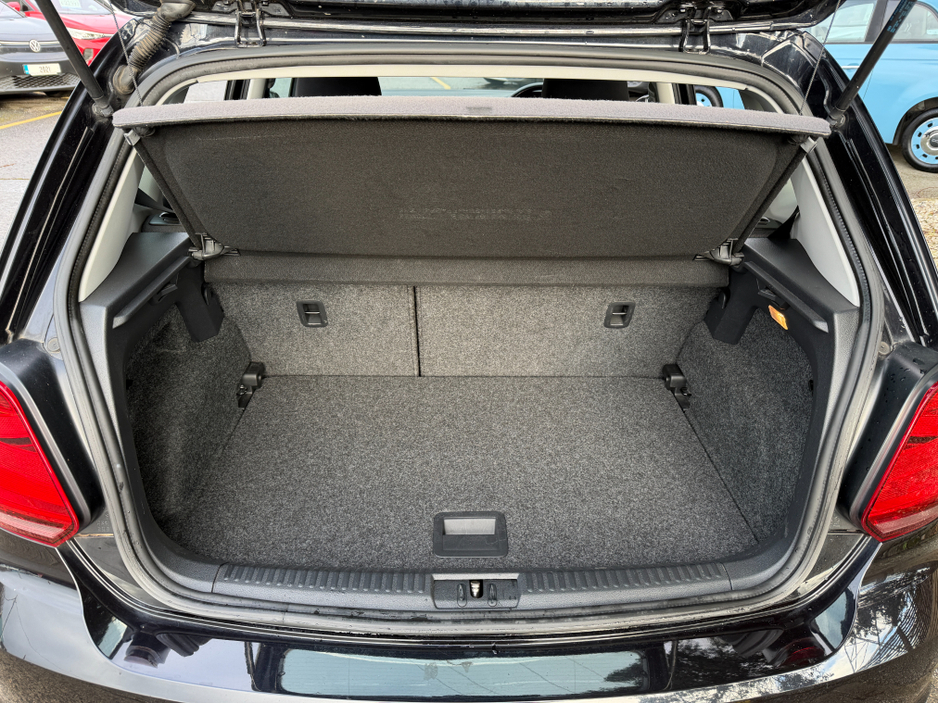 2014 Volkswagen Polo WARRANTY INCLUDED..FINANCE PROVIDED..FRONT ASSSIT €10,700