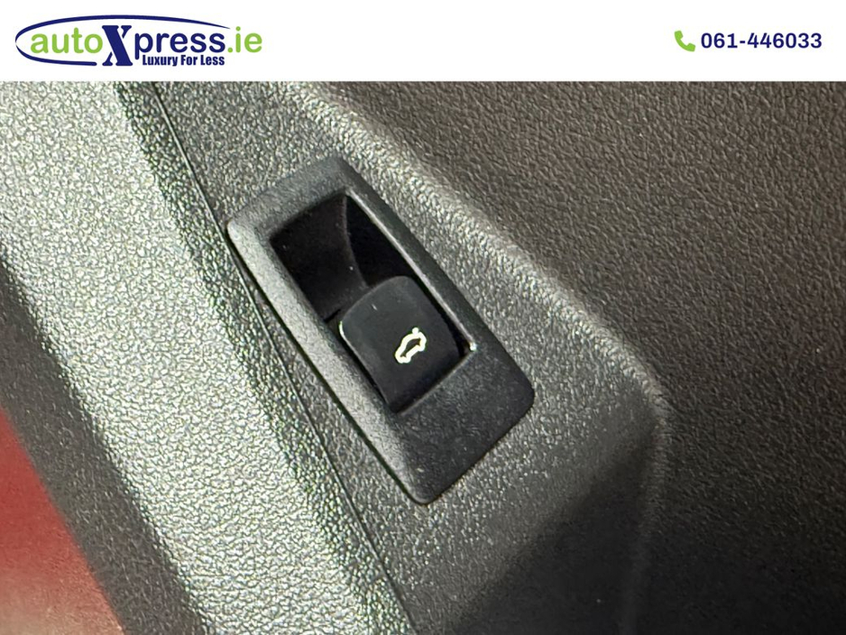 2020 BMW 1 Series 118D PLAY EDITION JOY PLUS Automatic, Reversing camera €24,995