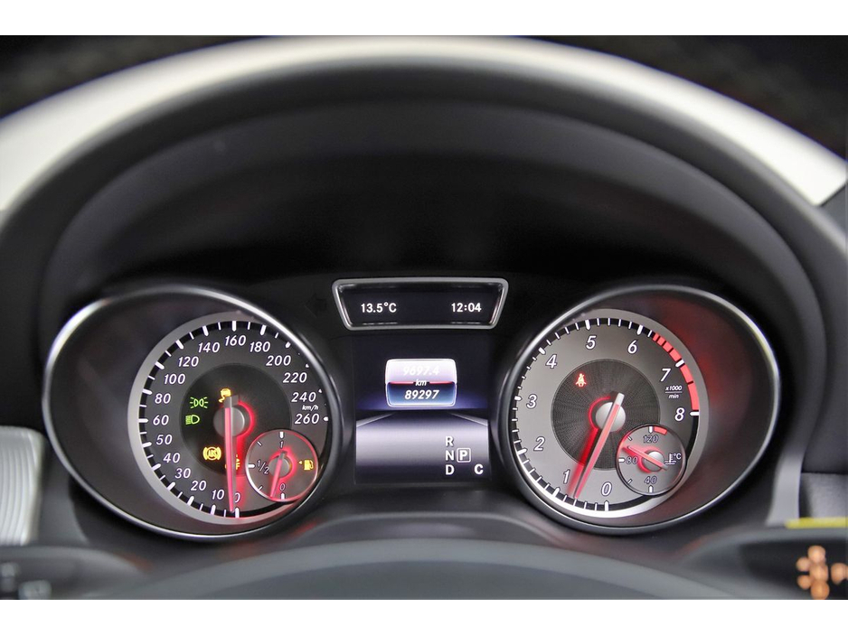 2016 Mercedes-Benz GLA Class GLA 180 *HALF LEATHER*REVERSE CAM*PARK SENSORS* €18,890