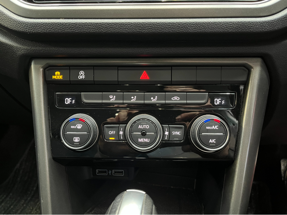 2020 Volkswagen T-Roc €22950! 2020 VOLKSWAGEN T-ROC 2.0 AUTOMATIC / CRUISE CONTROL / REVERSE CAMERA €22,950