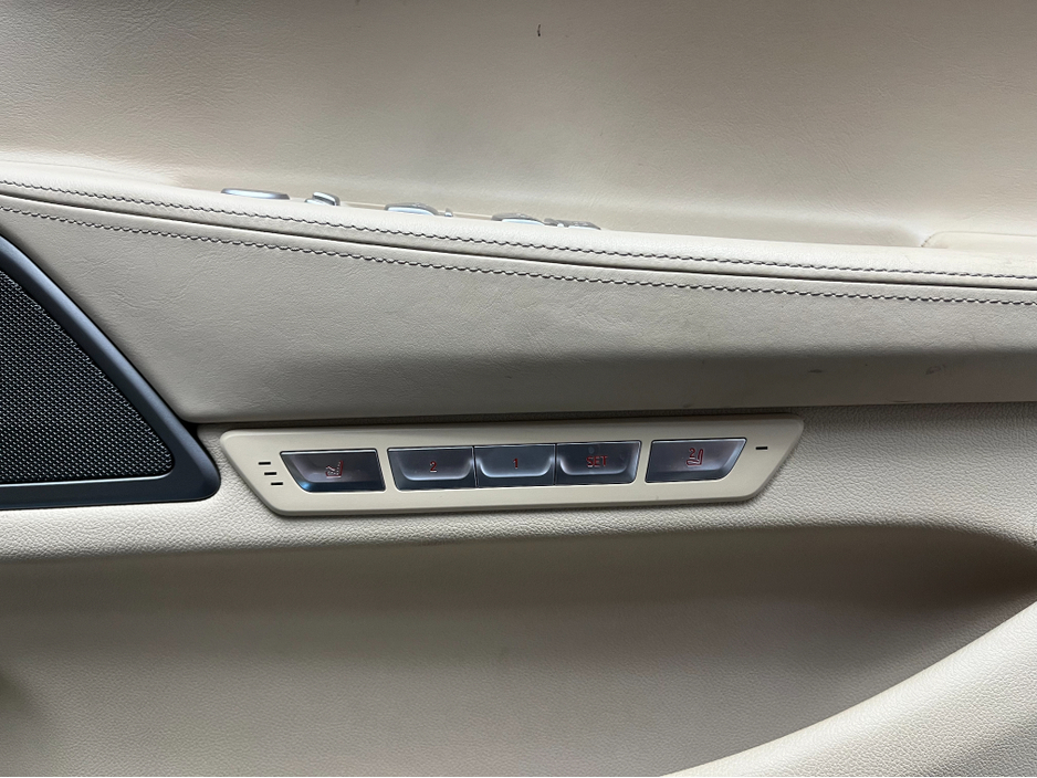 2017 BMW 7 Series ONLY €24950! 2017 BMW 740E iPERFORMANCE 2.0 AUTOMATIC / CRUISE CONTROL / 360° PARKING CAMERA / ELECTRIC MEMORY, HEATED & MASSAGING SEATS / PANORAMIC SUNROOF €24,950