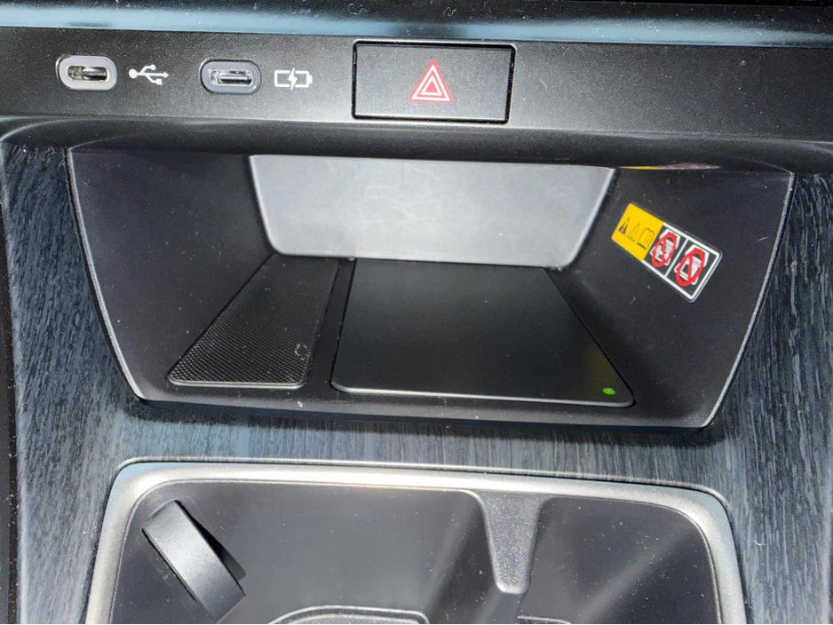 2025 Lexus LBX ***SOLD***PREMIUM SPECIFICATION//BEIGE LEATHER//IMMACULATE//HYBRID//SIMI AND AA DEALER