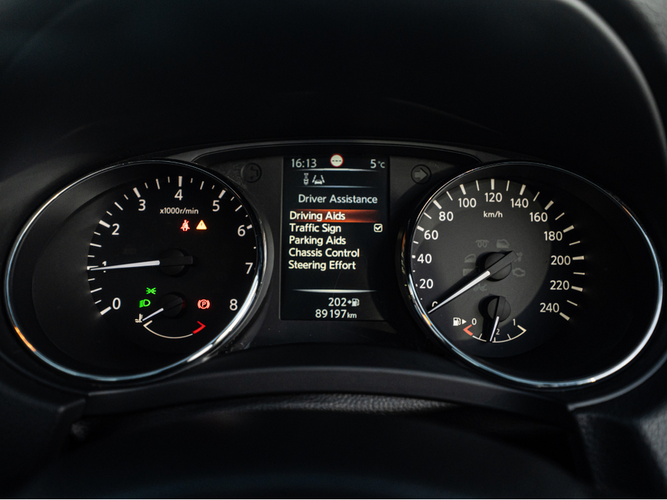 2017 Nissan Qashqai 2017 Qashqai 1.2/1 owner/High spec/1yr warranty €15,888