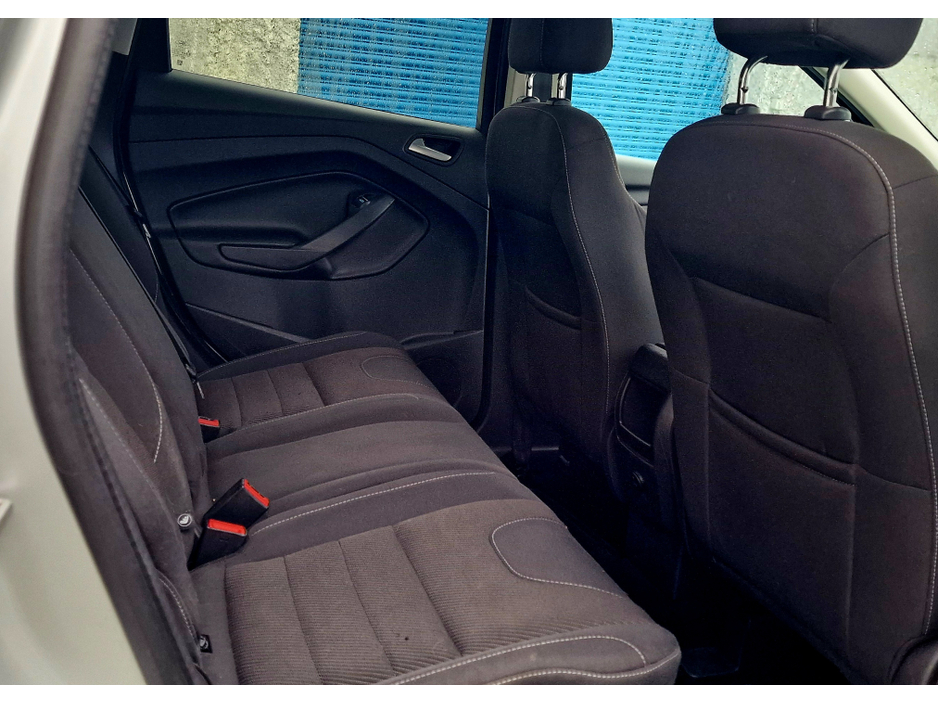 2015 Ford Kuga ZETEC 2.0 TD120 S6 M6 FWD €8,950