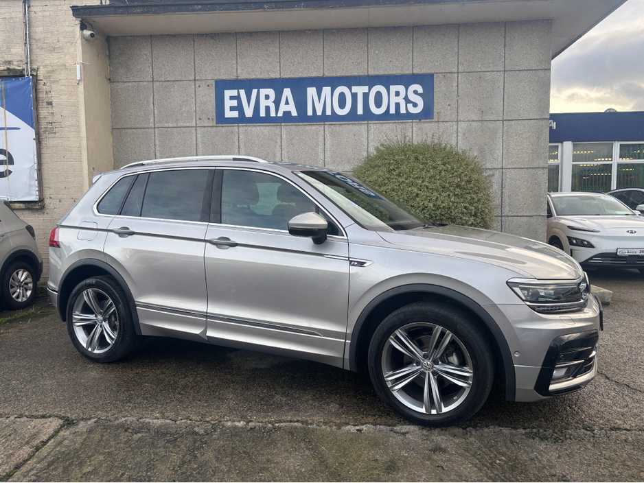 2020 Volkswagen Tiguan R-LINE 4MOTION AUTOMATIC 2.0 DIESEL //LOW MILES//HIGH SPEC//360 PARKING CAMERAS//HEATED FRRONT AND REAR SEATS//HEAD UP DISPLAY// €34,950