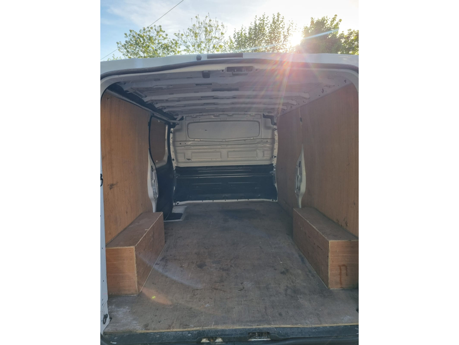 2021 Renault Trafic LL30 ENERGY DCI 120 BUSINESS P €13,500