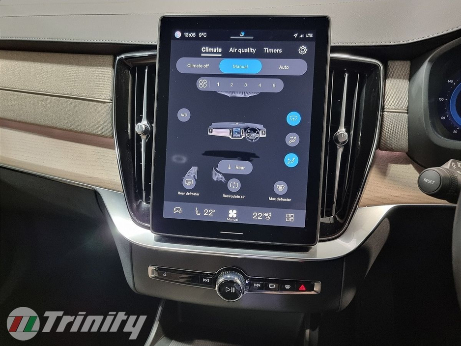 2025 Volvo XC90 * ULTRA * T8 2.0 PHEV * AWD * AUTOMATIC * STUNNING SUV * TRINITY VOLKSWAGEN *