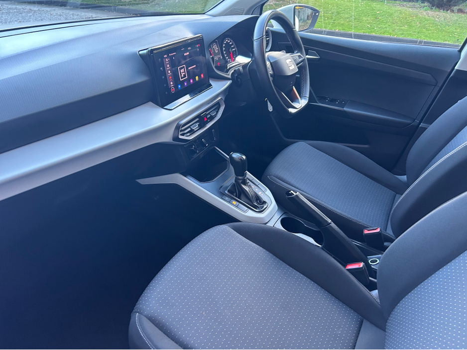 2023 SEAT Arona PA 1.0 TSI 110HP DSG AUTOMATIC SE+**//**CRUISE CONTROL**//**SAT NAV**//**LANE DEPARTURE WARNING**//**PARKING SENSORS**//**ANDROID AUTO AND APPLE CAR PLAY**//**FINANCE ARRANGED**//**TRADE IN WELCOME!!! €19,995