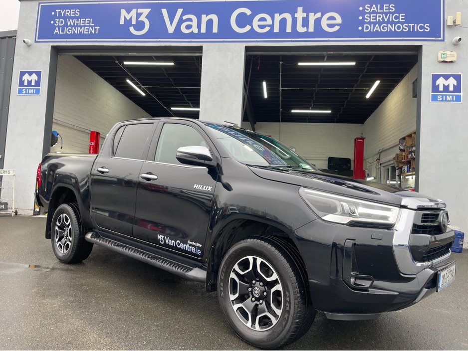 2021 Toyota Hilux 2021 TOYOTA HILUX 2.4 D-4D INVINCIBLE 4WD CREW CAB €28,950