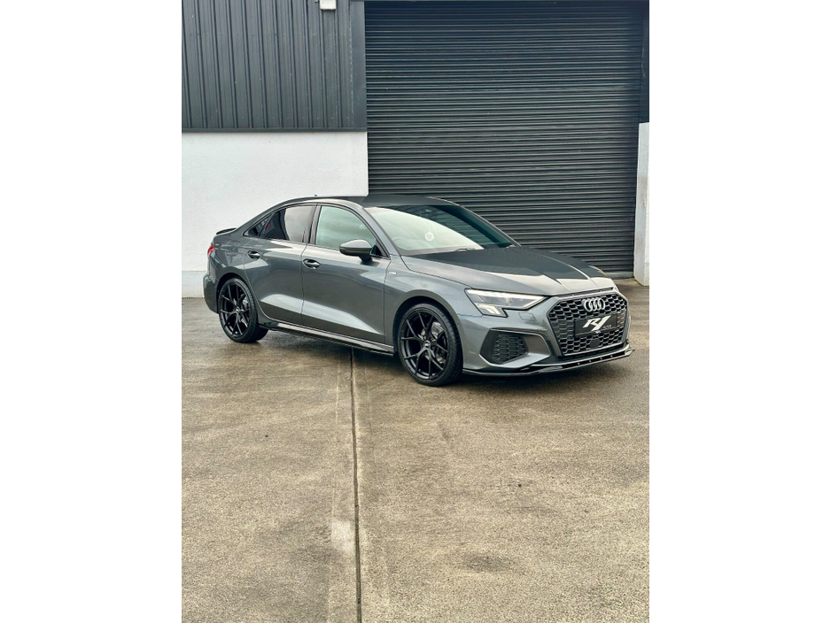 2022 Audi A3 35 TDI 150HP S tronic S Line €36,995