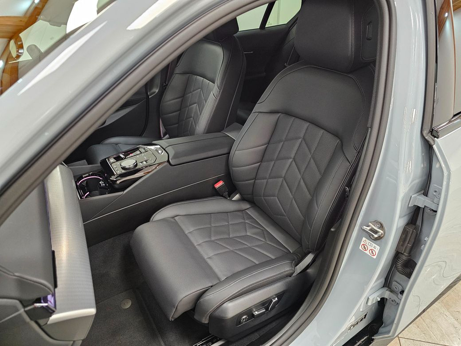 2024 BMW 5 Series 550E ! OVER 114K NEW €73,950