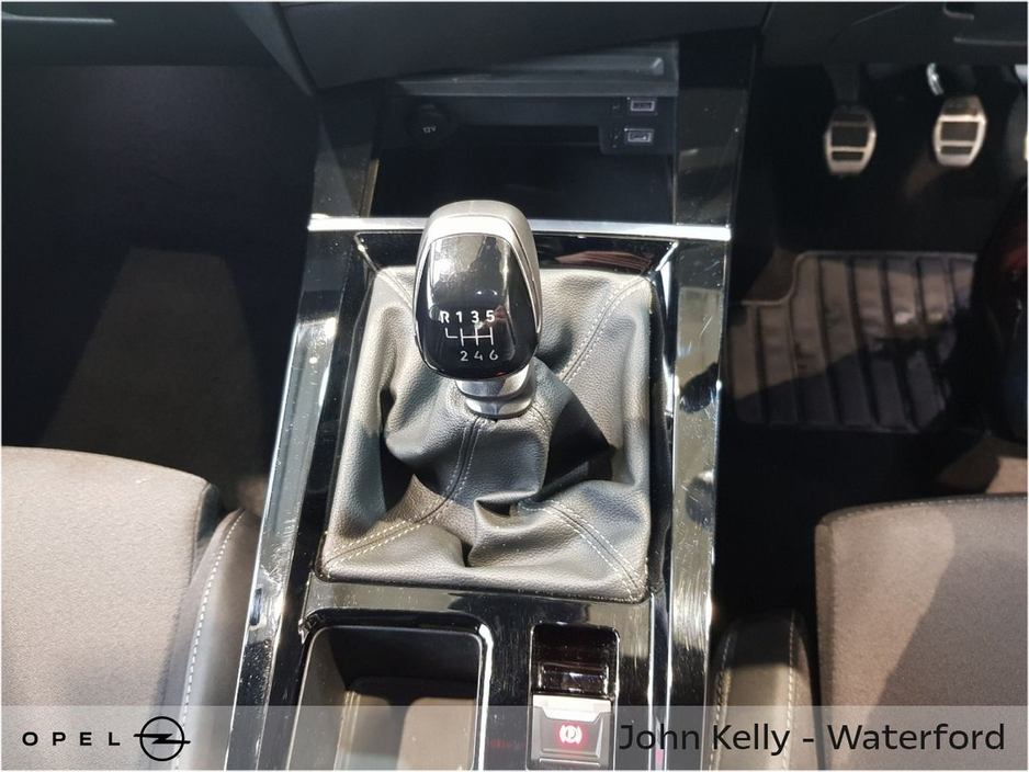 2022 Opel Astra SRI 1.5 Turbo D 130PS €24,995