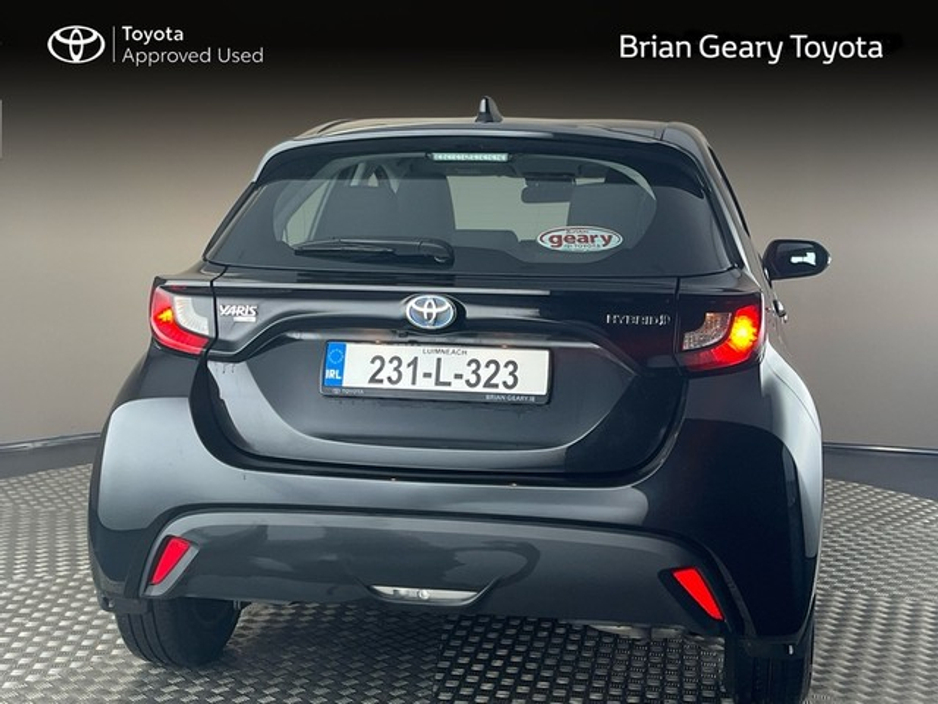 2023 Toyota Yaris HYBRID LUNA €24,450