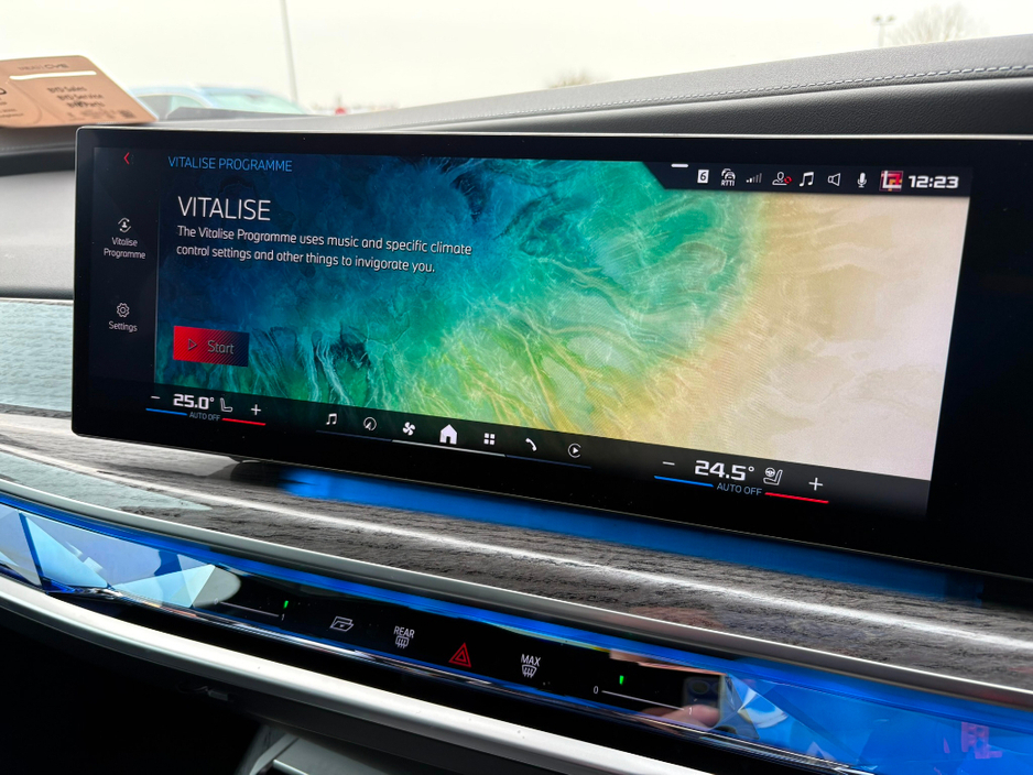 2025 BMW 7 Series M760e xDrive M Sport Pro [Ultimate Pack] €134,995