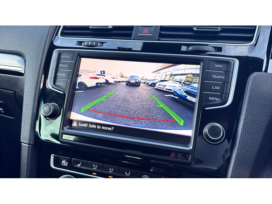 2015 Volkswagen Golf GOLF R 300BHP / AUTO / DSG / 4MOTION / LEATHER / 12MONTH WARRANTY / 90,000 €24,900