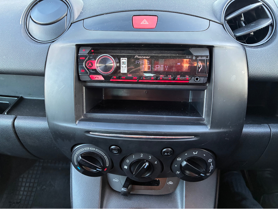 2014 Mazda Mazda2 DE3FS 5DR €7,900