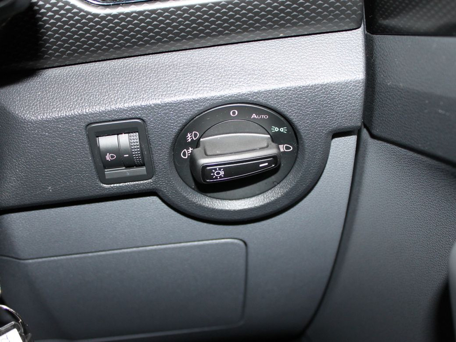 2020 Volkswagen T-Cross Life 1.0 TSI M5F 95HP 5DR €19,999