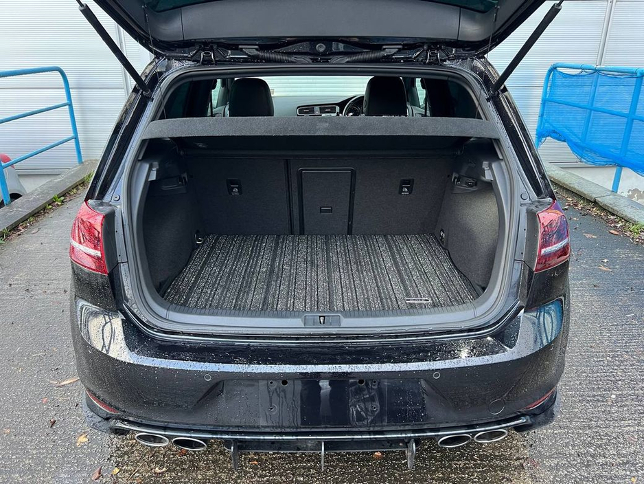 2015 Volkswagen Golf R 4MOTION 2.0 TSI // 300 BHP // CADIZ DIAMOND CUT ALLOYS // LEATHER HEATED SPORT SEATS €25,900