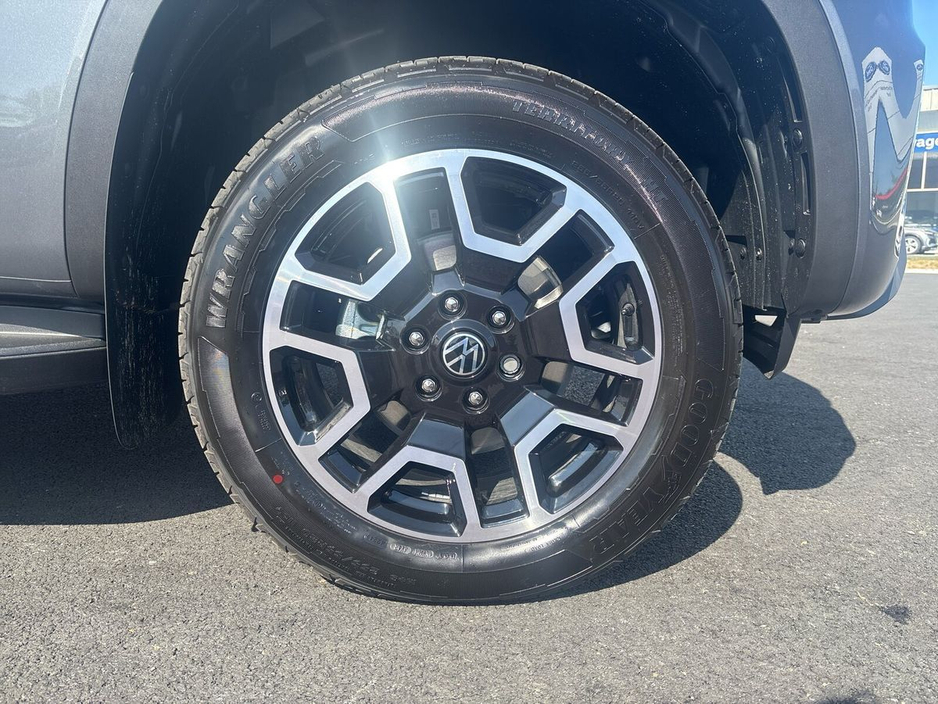 2025 Volkswagen Amarok  €60,810