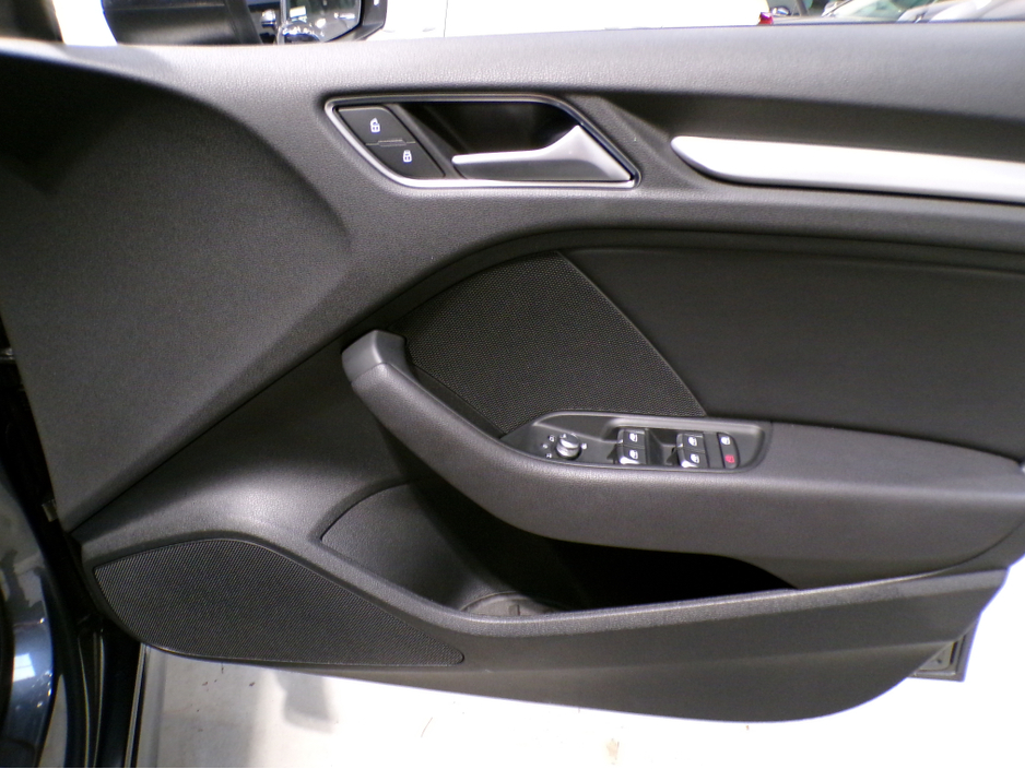 2018 Audi A3 Sportback S-LINE SPORTBACK*FACELIFT MODLE*AUTO*HEATED LEATHER ELECTRIC S-LINE SEATS*PARKING SENSORS WITH COLOUR CAMERA*ADAPTIVE CRUISE CONTROL*PADDLE SHIFT*FULL SAFETY PACK* €21,900