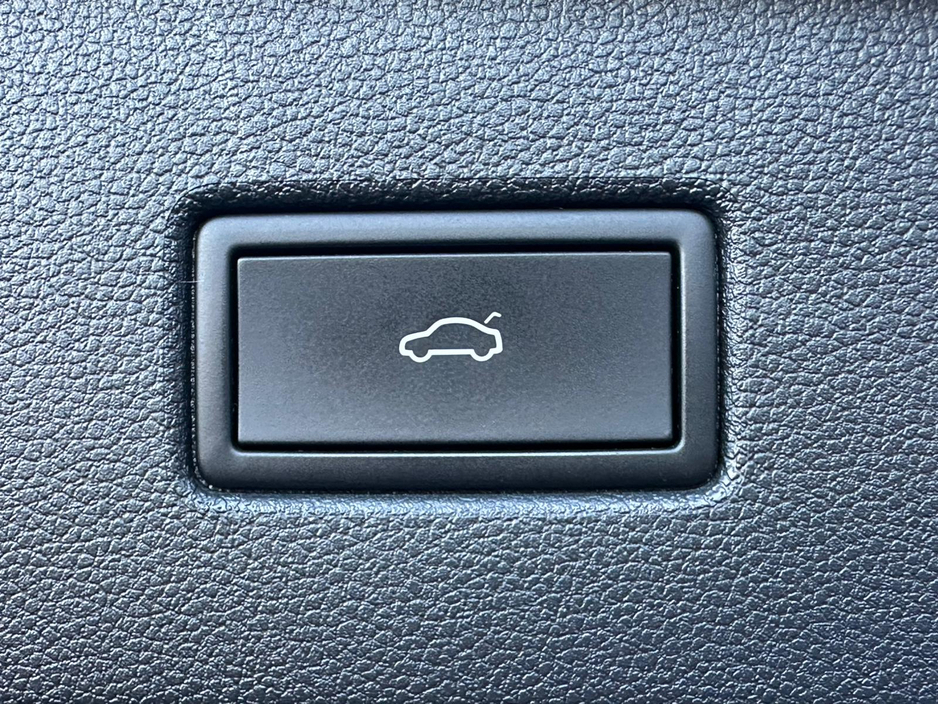 2023 Volkswagen Tiguan ELEGANCE 2.0 TDI 150HP NAV SKY VIEW €37,950