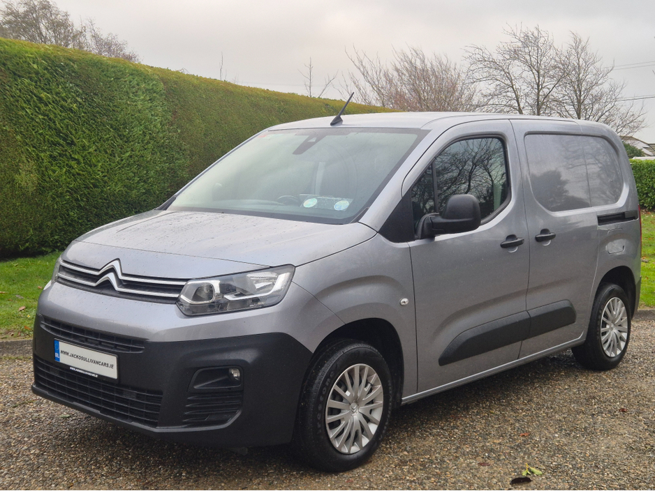 2022 Citroen Berlingo ENT BLUEHDI 100 MWB 6 650KG MY22 €16,250