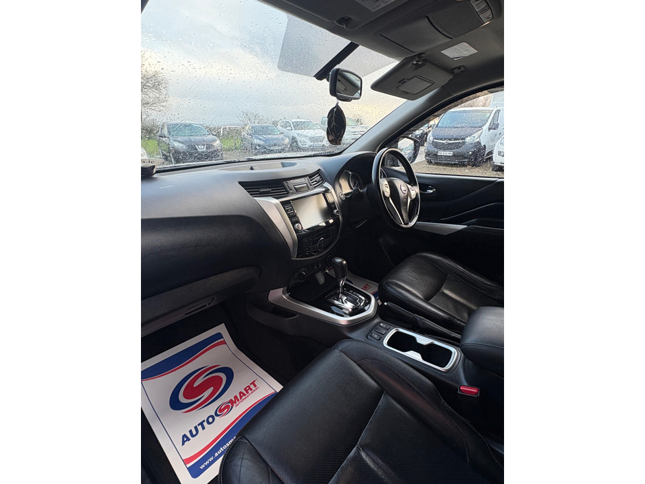 2020 Nissan Navara 2.3 DCI TEKNA 4DR A €27,500