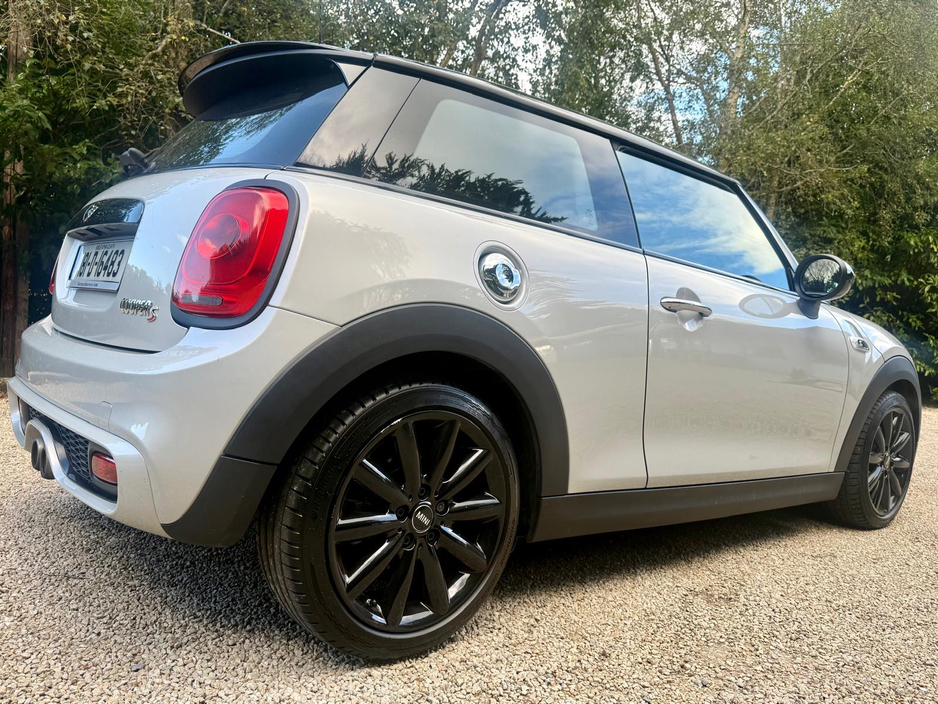 2018 MINI Hatch 2.0 COOPER S €15,950