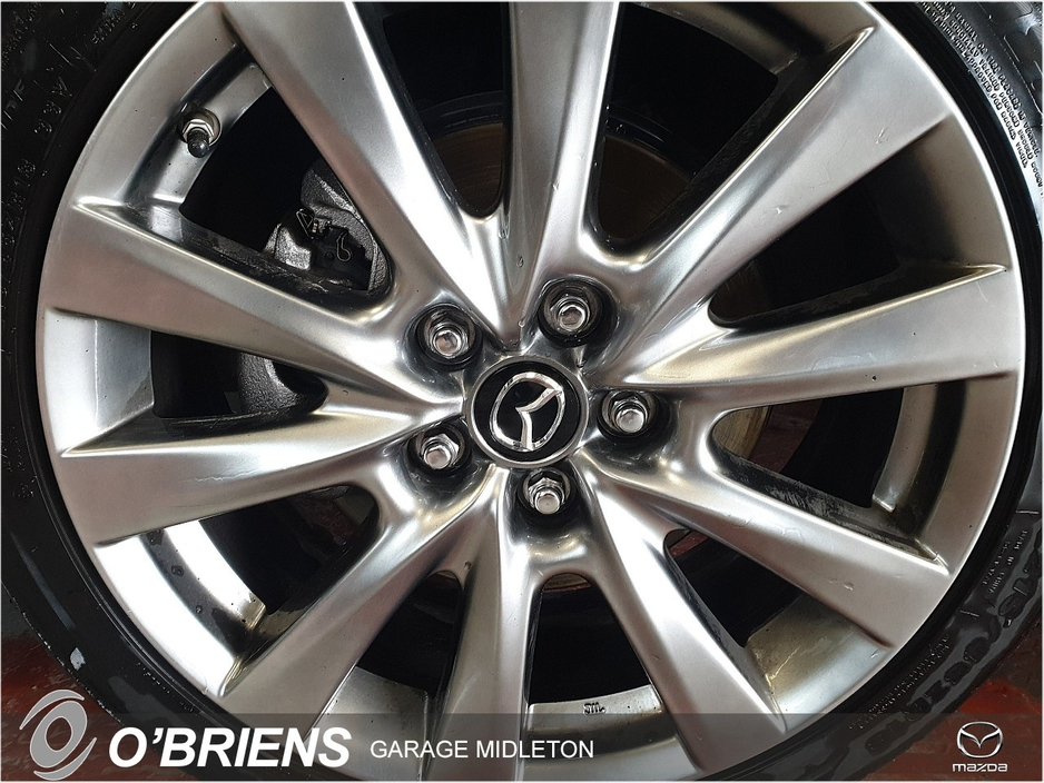 2024 Mazda Mazda3 2024 Mazda3 4SN e-SKYACTIV X 186ps 6MT FWD Exclusive-line SUNR €31,900