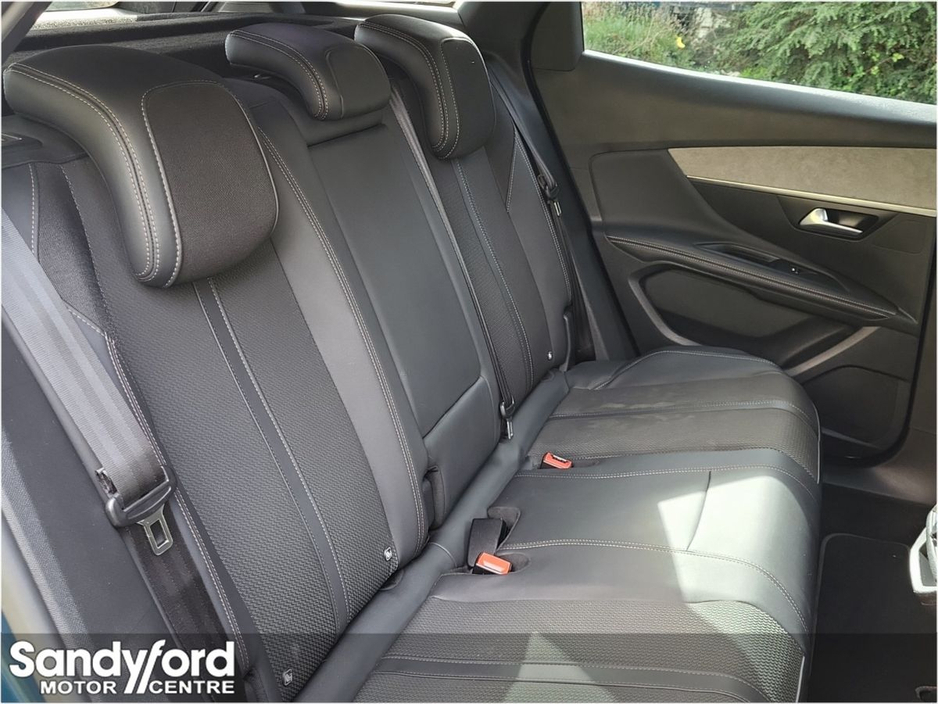 2023 Peugeot 3008 HYBRID2 225bhp PHEV GT €29,950