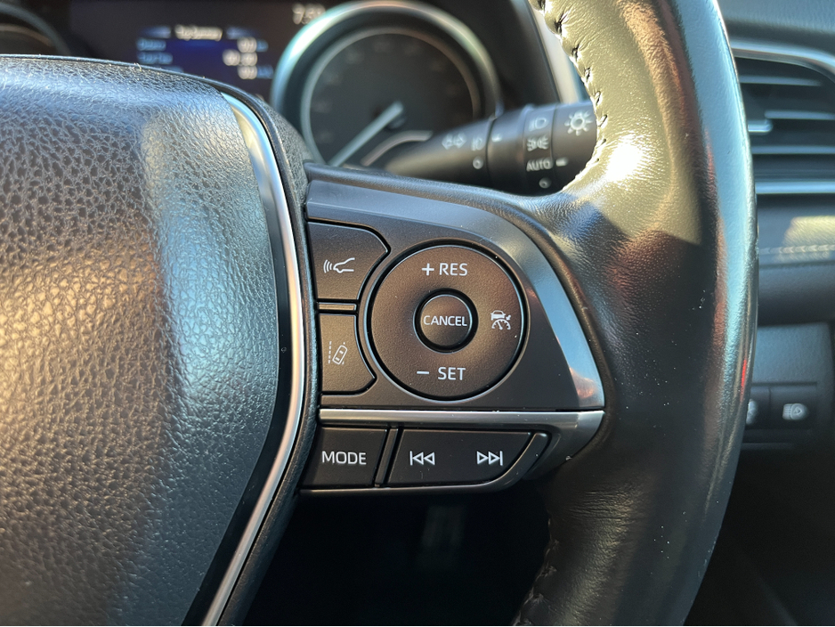 2019 Toyota Camry WS AUTOMATIC HYBRID 2.5 PETROL //MASSIVE SPEC//FULL LEATHER ELECTRIC HEATED SEATS//JBL SOUND//KEYLESS ENTRY//ADAPTIVE CRUISE CONTROL//