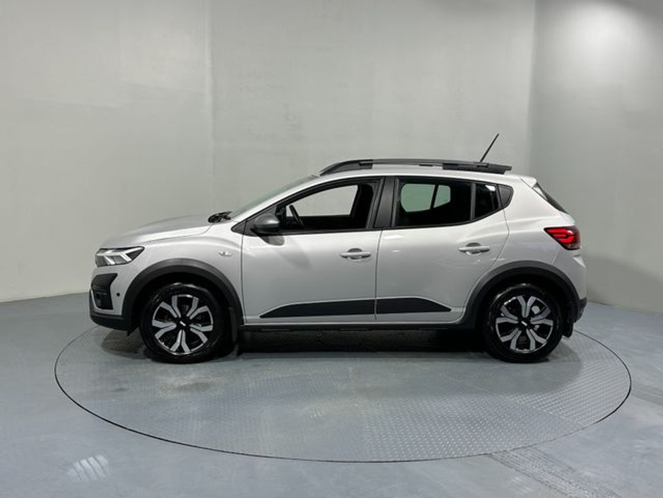 2023 Dacia Sandero Stepway Journey Automatic 1.0 Petrol €18,800