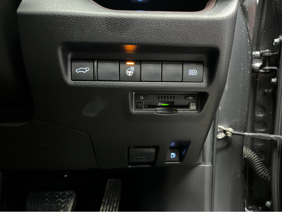 2020 Toyota Rav4 €30950! 2020 TOYOTA RAV4 HYBRID G 2.5 AUTOMATIC / CRUISE CONTROL / REVERSE CAMERA / ELECTRIC MEMORY & HEATED SEATS / HEATED STEERING WHEEL €30,950