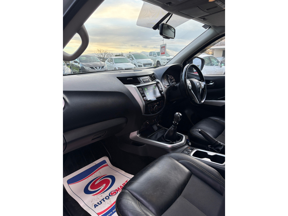 2019 Nissan Navara 2019 Nissan Navara N-Guard €27,950