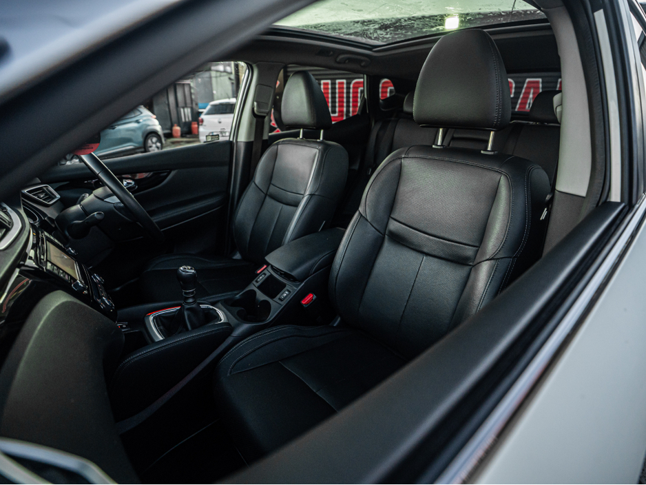 2017 Nissan Qashqai 2017 Qashqai 1.2/1 owner/High spec/1yr warranty €15,888