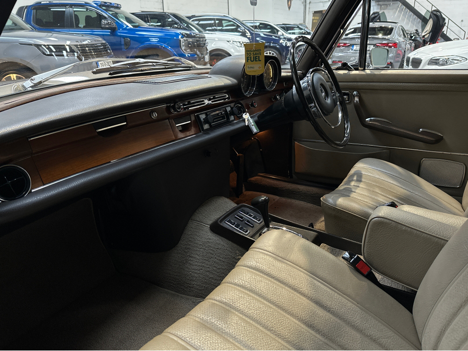 1970 Mercedes-Benz 280 280 SE AUTO VINTAGE €24,950