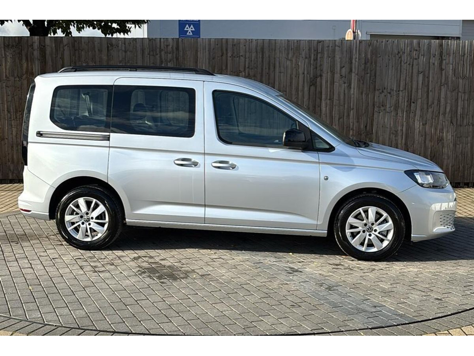 2025 Volkswagen Caddy Maxi Life CADDY Maxi LIFE TDI 122HP A7F 7 seat Automatic €47,995