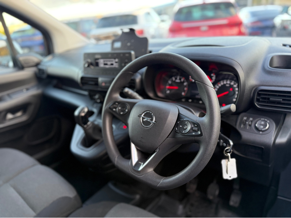 2021 Opel Combo 3 SEATER - 1.5 DIESEL - MANUAL - 12M WARRANTY - CAR: 1599 €14,950