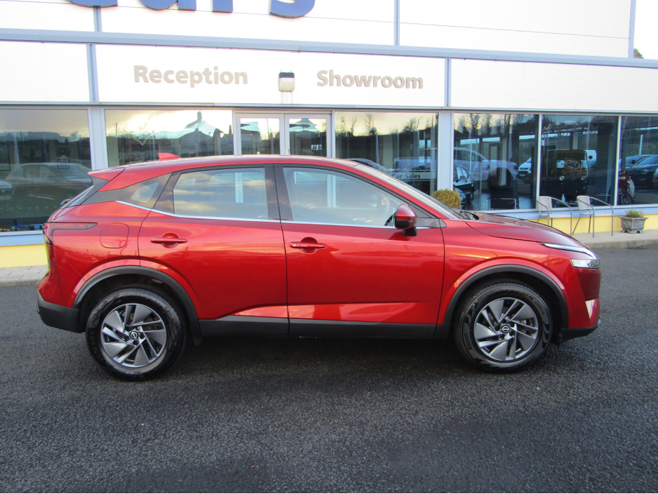 2023 Nissan Qashqai ACENTA PREMIUM DIG-T **LOW KMS**