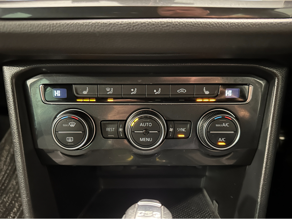 2019 Volkswagen Tiguan (192) TIGUAN 2.0TDI 150BHP DSG 4 MOTION LOW KMS VW/AUDI SPECIALISTS WWW.DENISDARCYCARS.IE €31,950