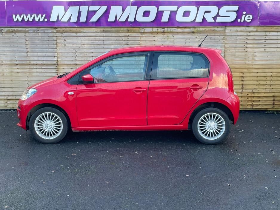2017 Volkswagen up!  €10,950