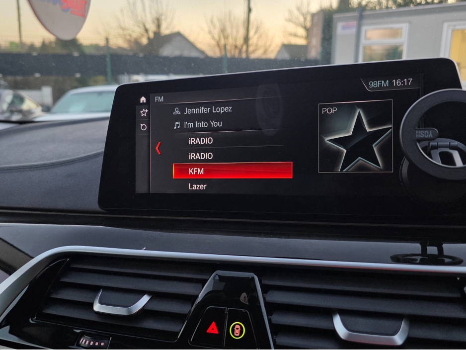 2017 BMW 5 Series ( 172 REG ) 523D LUXURY UPGRADED PACK EDITION FULL LEATHER ELECTRIC HEATED SEATS - 360 REVERCE CAMERA - PRIVACY GLASS €24,950