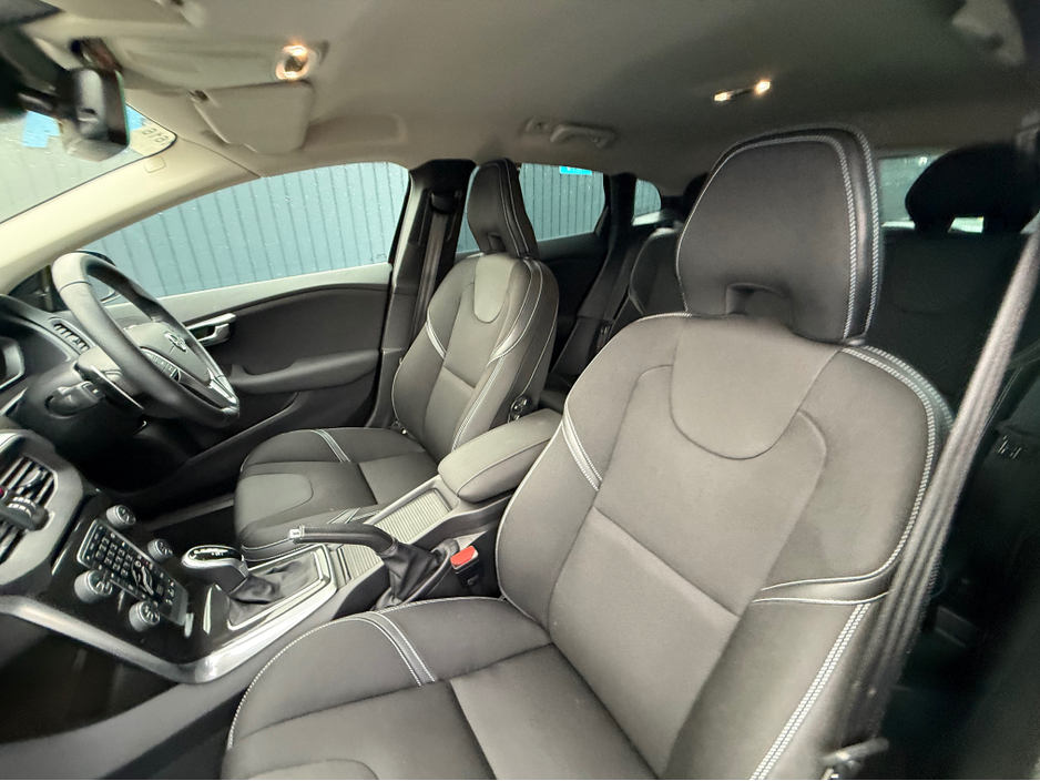 2019 Volvo V40 MOMENTUM - D4 2.0L DIESEL - AUTO - 12M WARRANTY - CAR: 1616