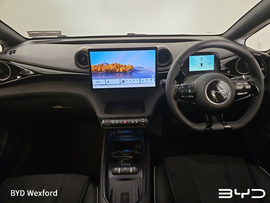 2026 BYD Dolphin Design 60.4kWh €34,706